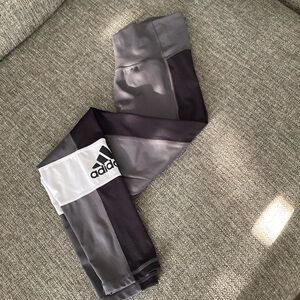 Adidas leggings with pocket